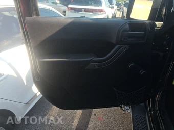 2013 Jeep Wrangler Unlimited Sport - miniatura 9