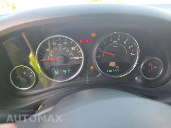 2013 Jeep Wrangler Unlimited Sport - miniatura 9