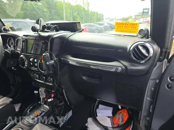 2013 Jeep Wrangler Unlimited Sport - miniatura 18