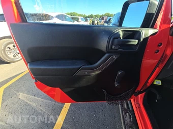 2013 Jeep Wrangler Unlimited Sport - miniatura 9