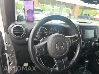 2013 Jeep Wrangler Unlimited Sport - miniatura 10