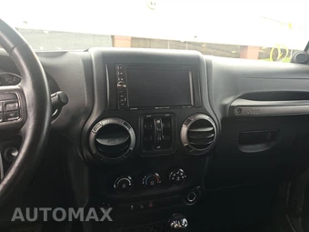 2013 Jeep Wrangler Unlimited Sport - miniatura 11