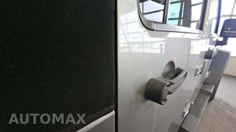 2013 Jeep Wrangler Unlimited Sport - miniatura 28
