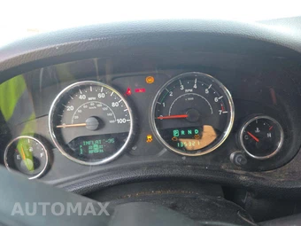 2013 Jeep Wrangler Unlimited Sport - miniatura 9