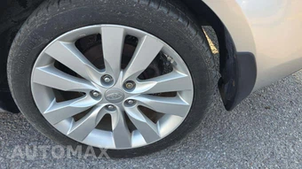 2013 Kia Forte Koup SX Coupe - miniatura 28