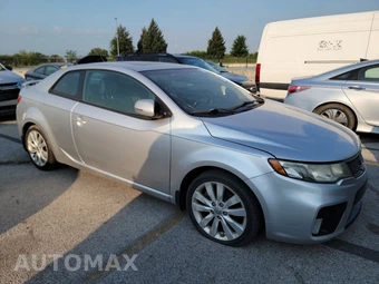 2013 Kia Forte Koup SX Coupe - miniatura 3