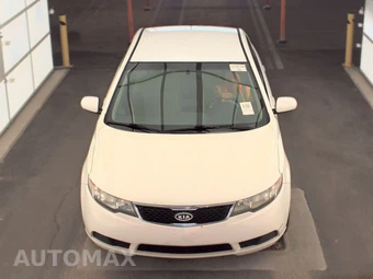 2013 Kia Forte LX Sedan – miniatura 2