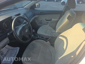 2013 Kia Forte LX Sedan – miniatura 7