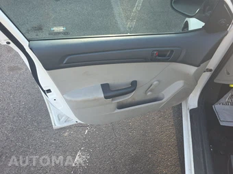 2013 Kia Forte LX Sedan – miniatura 9