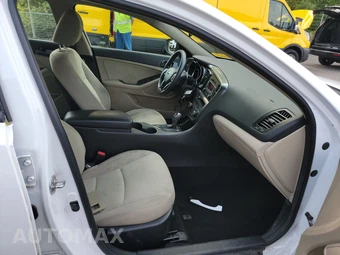 2013 Kia Optima LX – miniatura 8