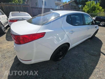 2013 Kia Optima LX – miniatura 3