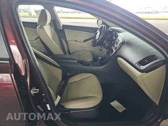 2013 Kia Optima LX – miniatura 8