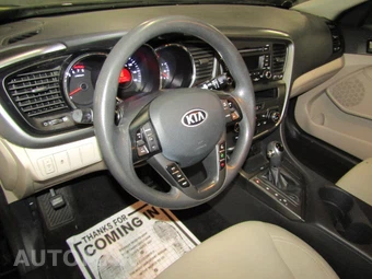 2013 Kia Optima LX – miniatura 9