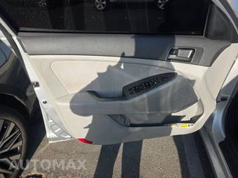 2013 Kia Optima LX - miniatura 9