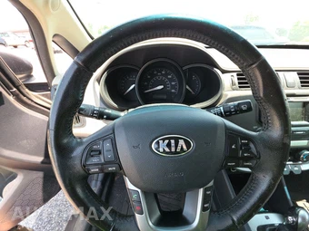 2013 Kia Rio 5-Door EX Hatchback - miniatura 10