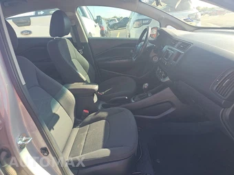 2013 Kia Rio EX Sedan – miniatura 8