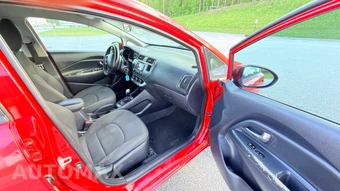 2013 Kia Rio EX Sedan - miniatura 10
