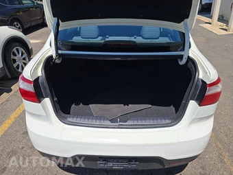 2013 Kia Rio LX Sedan – miniatura 16