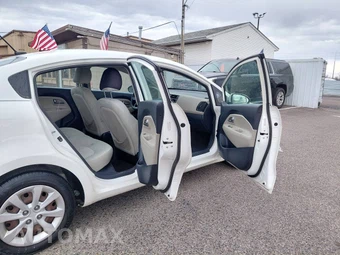 2013 Kia Rio LX Sedan - miniatura 8