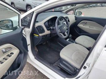 2013 Kia Rio LX Sedan - miniatura 9