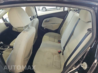 2013 Kia Rio LX Sedan – miniatura 13