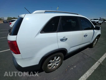2013 Kia Sorento LX – miniatura 4