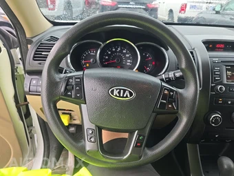2013 Kia Sorento LX - miniatura 10