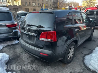 2013 Kia Sorento LX – miniatura 4