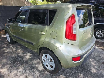 2013 Kia Soul – miniatura 2