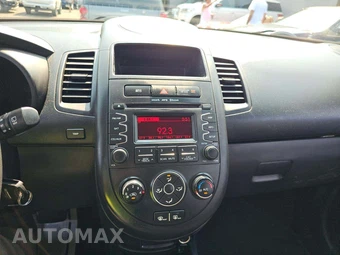 2013 Kia Soul - miniatura 10