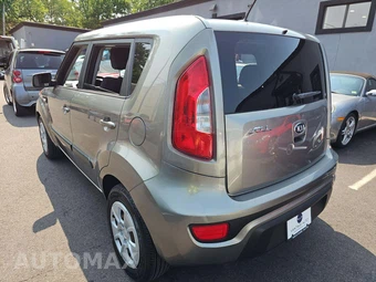 2013 Kia Soul - miniatura 2