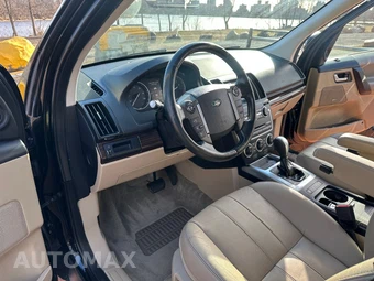 2013 Land Rover LR2 HSE – miniatura 41