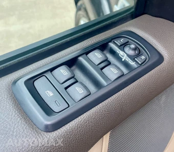 2013 Land Rover LR4 HSE – miniatura 12