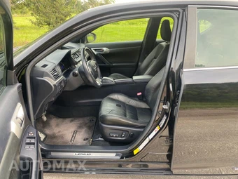 2013 Lexus CT 200h - miniatura 16