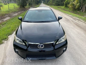 2013 Lexus CT 200h - miniatura 2
