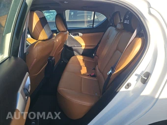 2013 Lexus CT 200h – miniatura 13