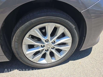 2013 Lexus ES 300h – miniatura 23