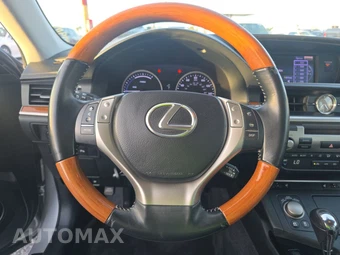 2013 Lexus ES 300h – miniatura 10