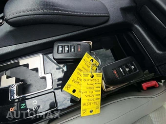 2013 Lexus ES 300h - miniatura 8