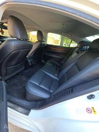2013 Lexus ES 300h - miniatura 13