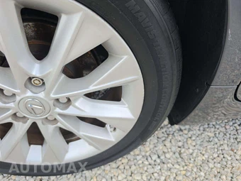 2013 Lexus ES 300h - miniatura 26