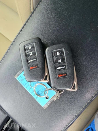 2013 Lexus ES 300h - miniatura 8