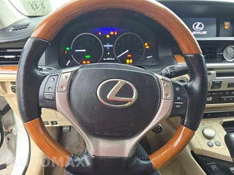 2013 Lexus ES 300h – miniatura 10