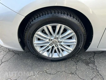 2013 Lexus ES 350 – miniatura 9