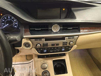 2013 Lexus ES 350 – miniatura 11