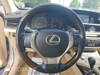 2013 Lexus ES 350 - miniatura 10