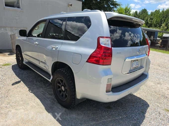 2013 Lexus GX 460 - miniatura 2