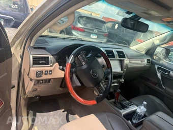 2013 Lexus GX 460 - miniatura 24