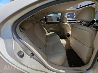 2013 Lexus LS 460 - miniatura 16