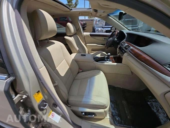 2013 Lexus LS 460 - miniatura 18